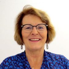 Lori-Profile-Image-cleaned-300x300